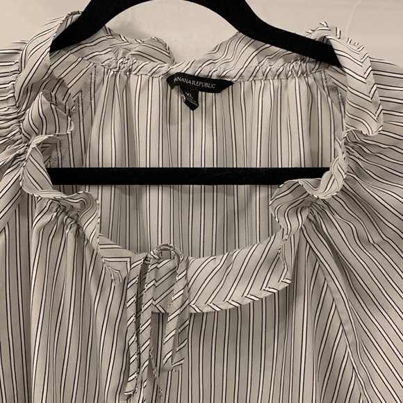 Banana Republic striped blouse - Picture 2 of 8